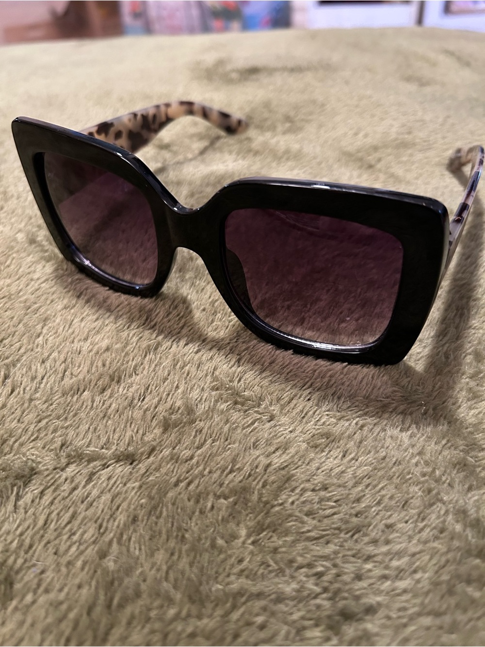 Free People Oversized Retro Square Sunglasses - Black & Tortoise/Leopard